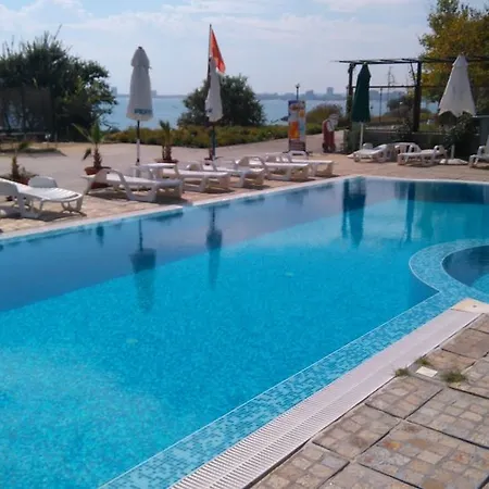 Fantasy Ξενοδοχείο 3*